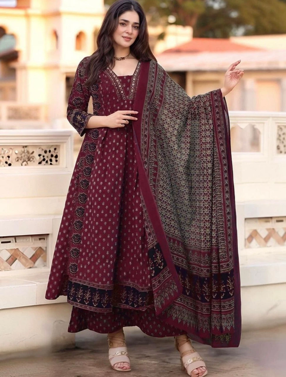 s-bbp111-pinklabel-original-imahkmtctzprcy96 PINKLABEL Women Viscose Rayon Kurta Palazzo Dupatta Set - Image 2